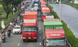 Kiến nghị tách làn xe cơ giới và thô sơ trên quốc lộ
