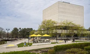 Canada cắt 50% giấy phép du học mới năm 2026